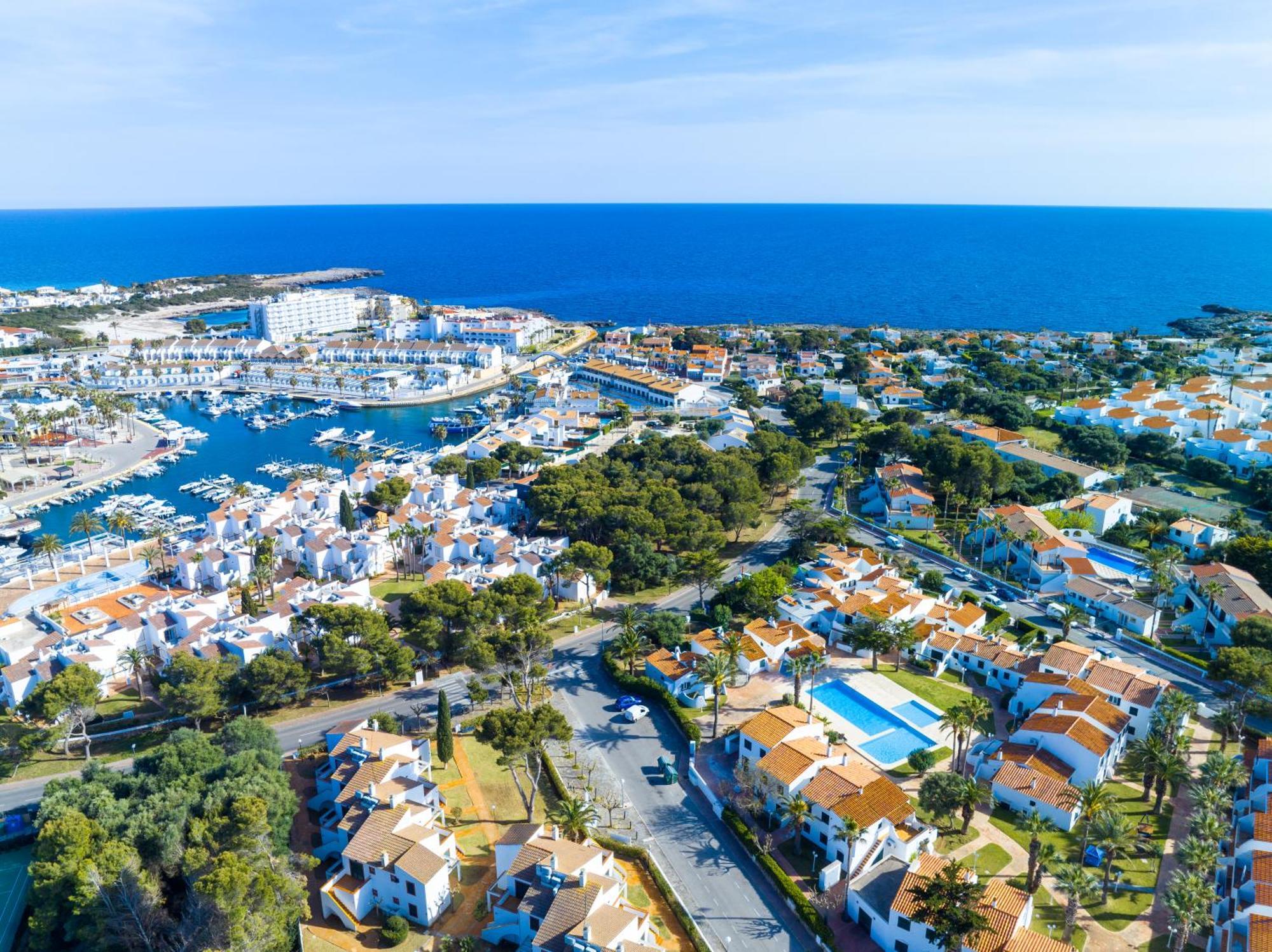 Vista Faro-Apartamento Con Balcon Que Mira Al Mar Cala en Bosc Eksteriør bilde